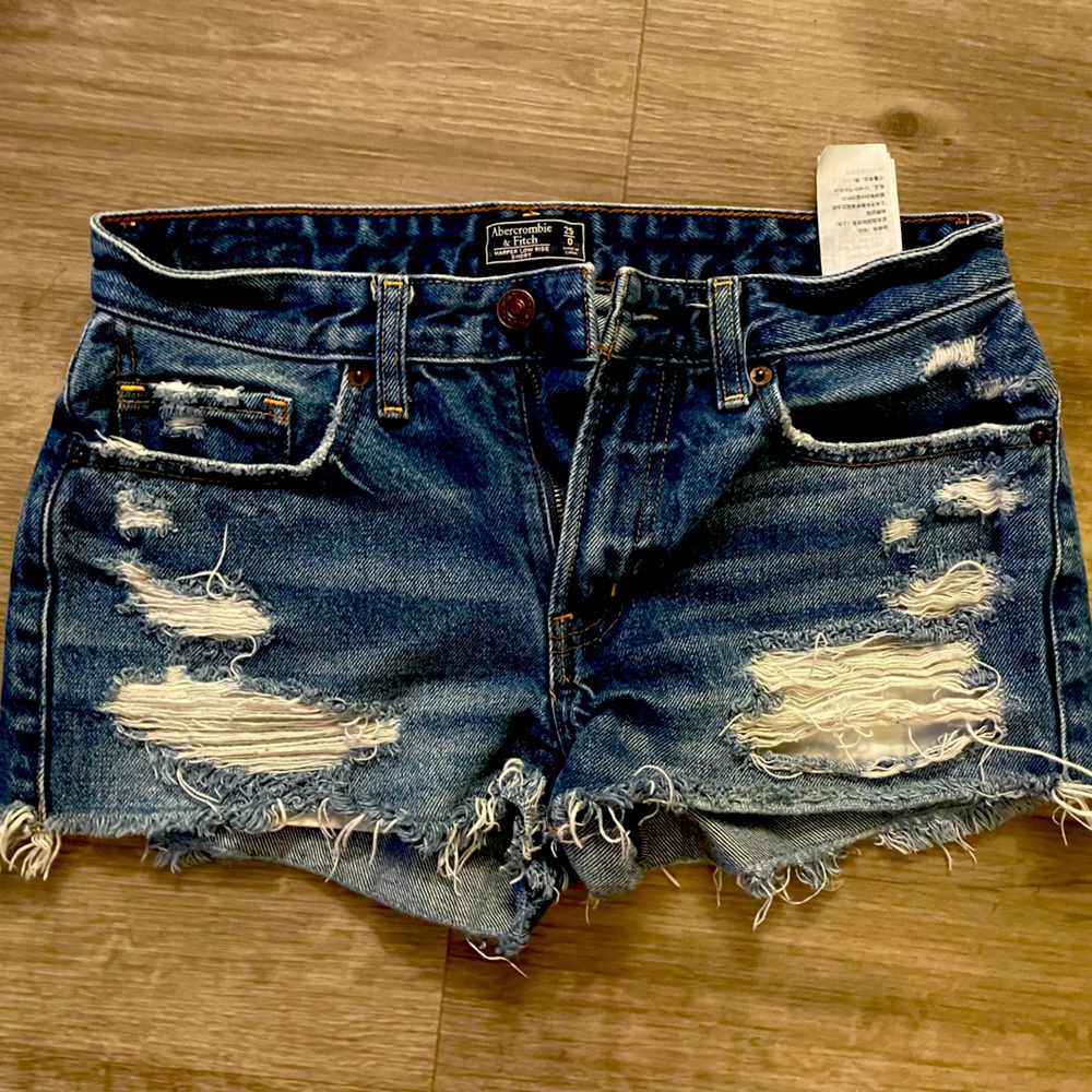 Abercrombie shorts! Good quality denim.